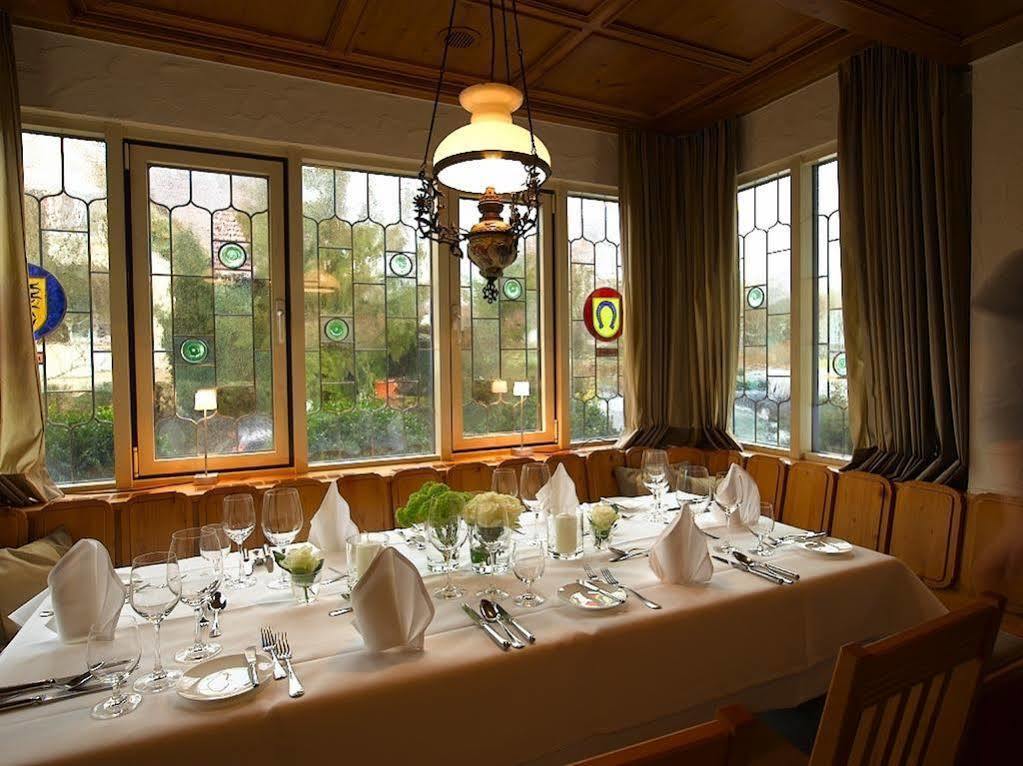 Schwitzer'S Hotel Am Park Waldbronn Exteriör bild